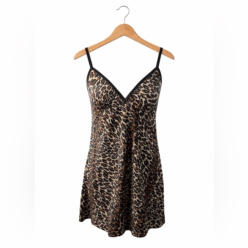 Betsey Johnson Leopard Slip Nightie. Size Large. Great Condition.